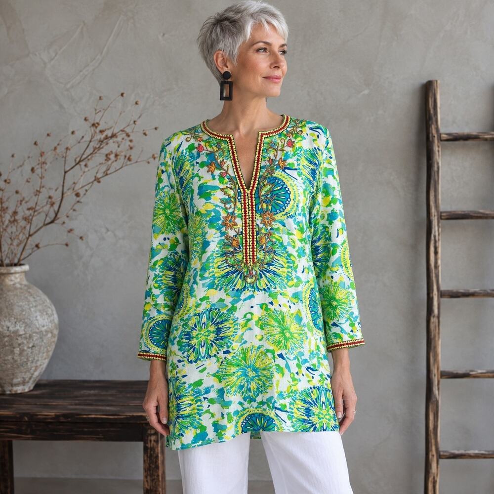 Soft Surroundings White Green Floral Embroidered Knit Top Medium